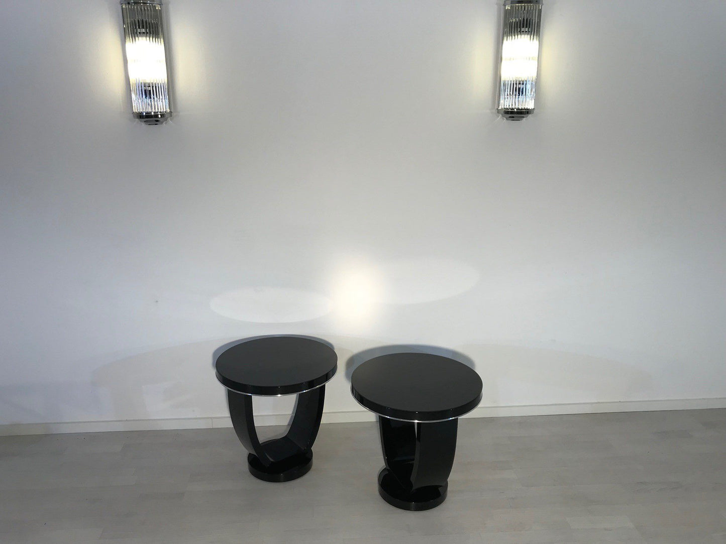 Schwarze Art Deco Beistelltische