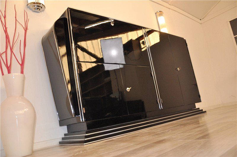 Hochglänzendes Art-Deco-Highboard