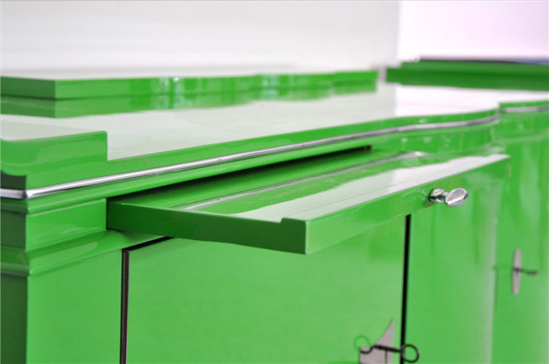 Exklusives und einzigartiges Art Deco Sideboard in Giftgrün