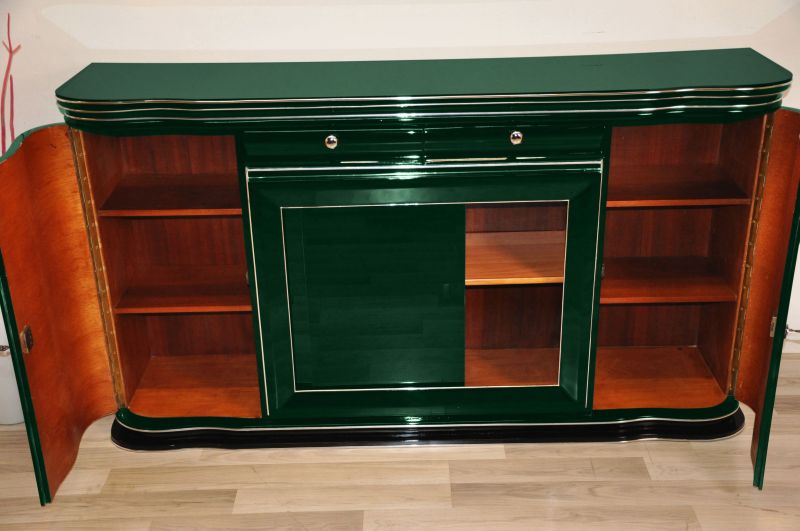 Elegantes Britisches Sideboard in Hochglanz Grün