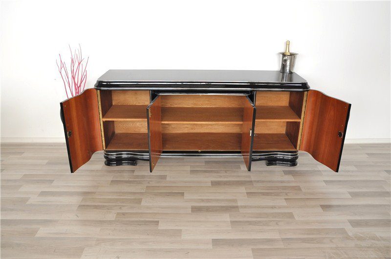 Art Deco Lowboard mit einem großen Auszug