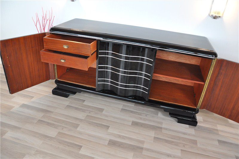 Schwarzes, hochglänzendes Sideboard im Art-Deco-Stil