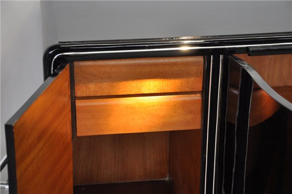 Hochglanz Art Deco Sideboard