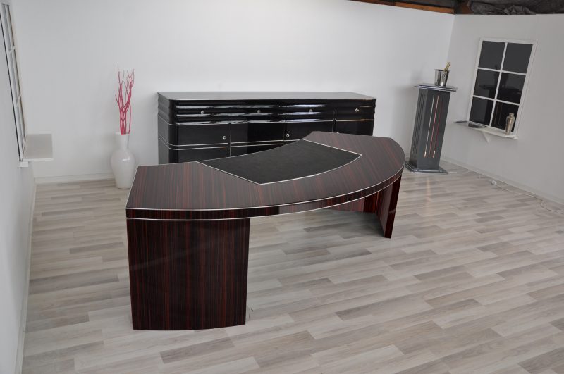 XXL Bauhaus Desk with a Macassar Veneer