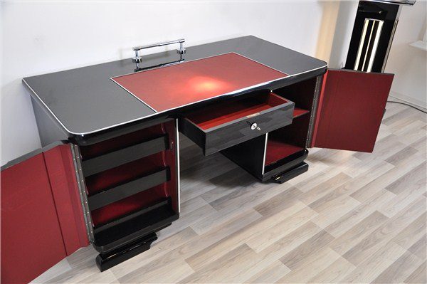 Art Deco Desk with wonderful Leather Applications