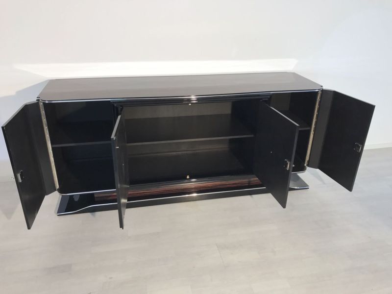 Art Deco Makassar Sideboard mit schwarzem Innenleben