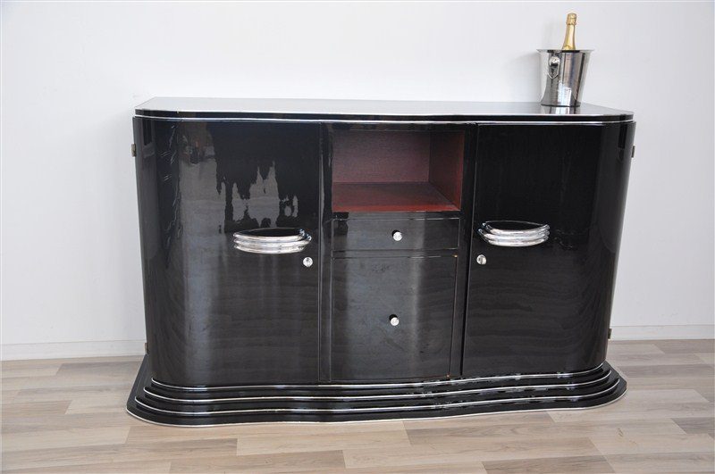 Art Deco Sideboard mit Treppenboden