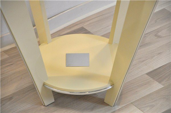 Art Deco Beistelltisch mit Chrom-Applikationen