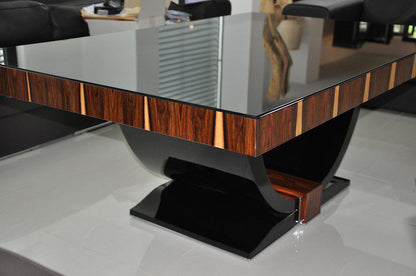 Art Deco Couchtisch mit wundervollem Furnier