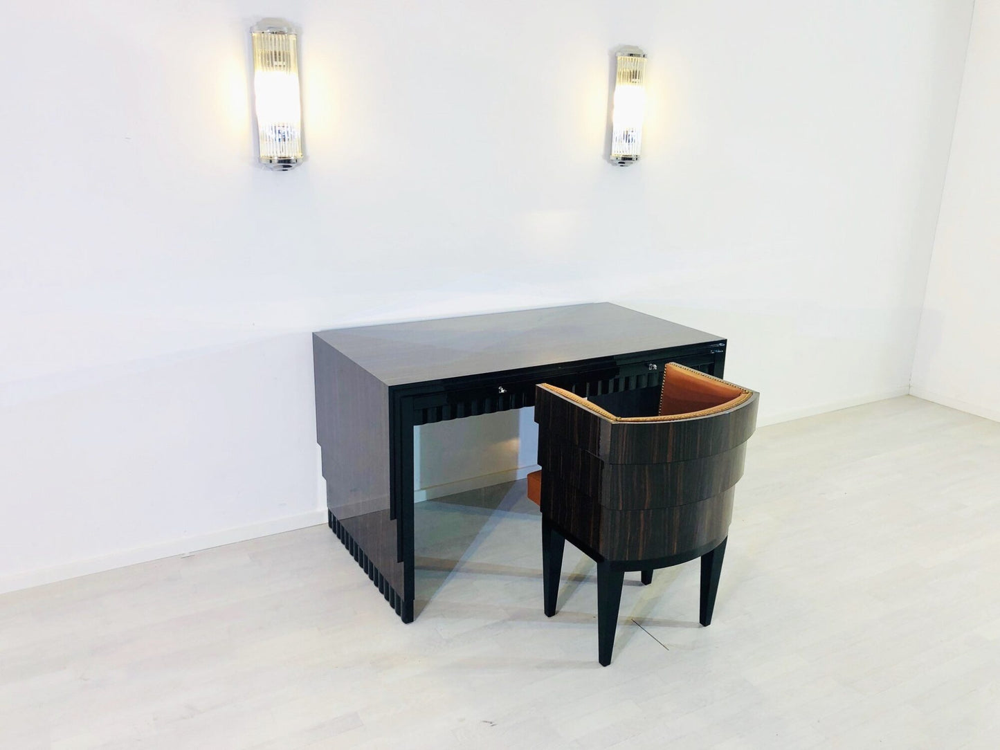 Originaler Art Deco Schreibtisch mit Stuhl