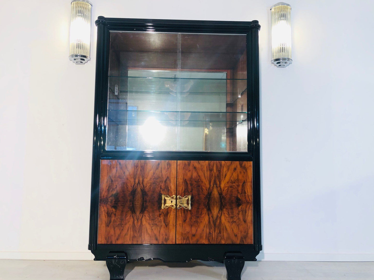 Luxuriöse Art Deco Vitrine Frankreich 1920er