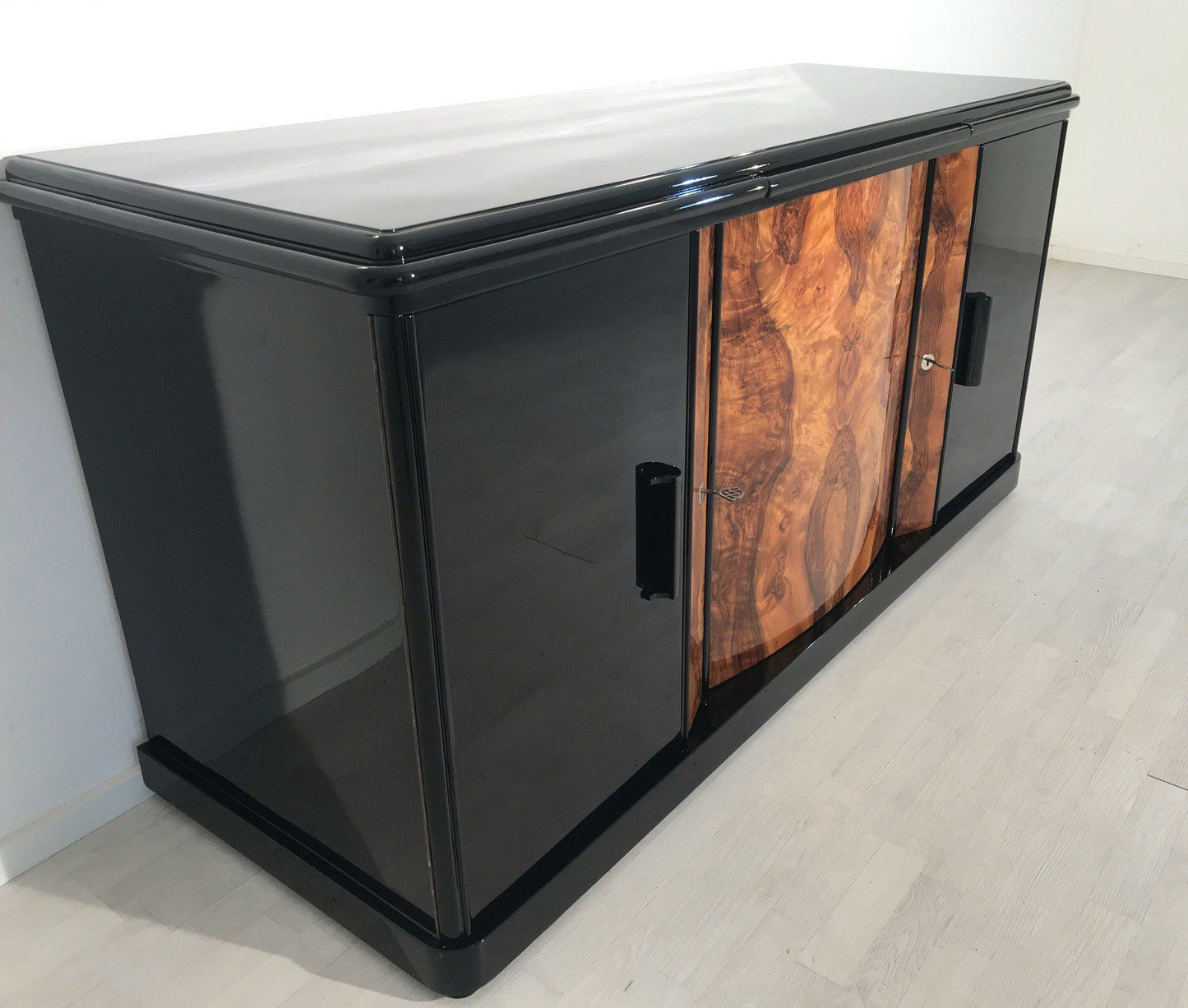 Walnuss Wurzelholz Sideboard aus Frankreich 1930er Jahre