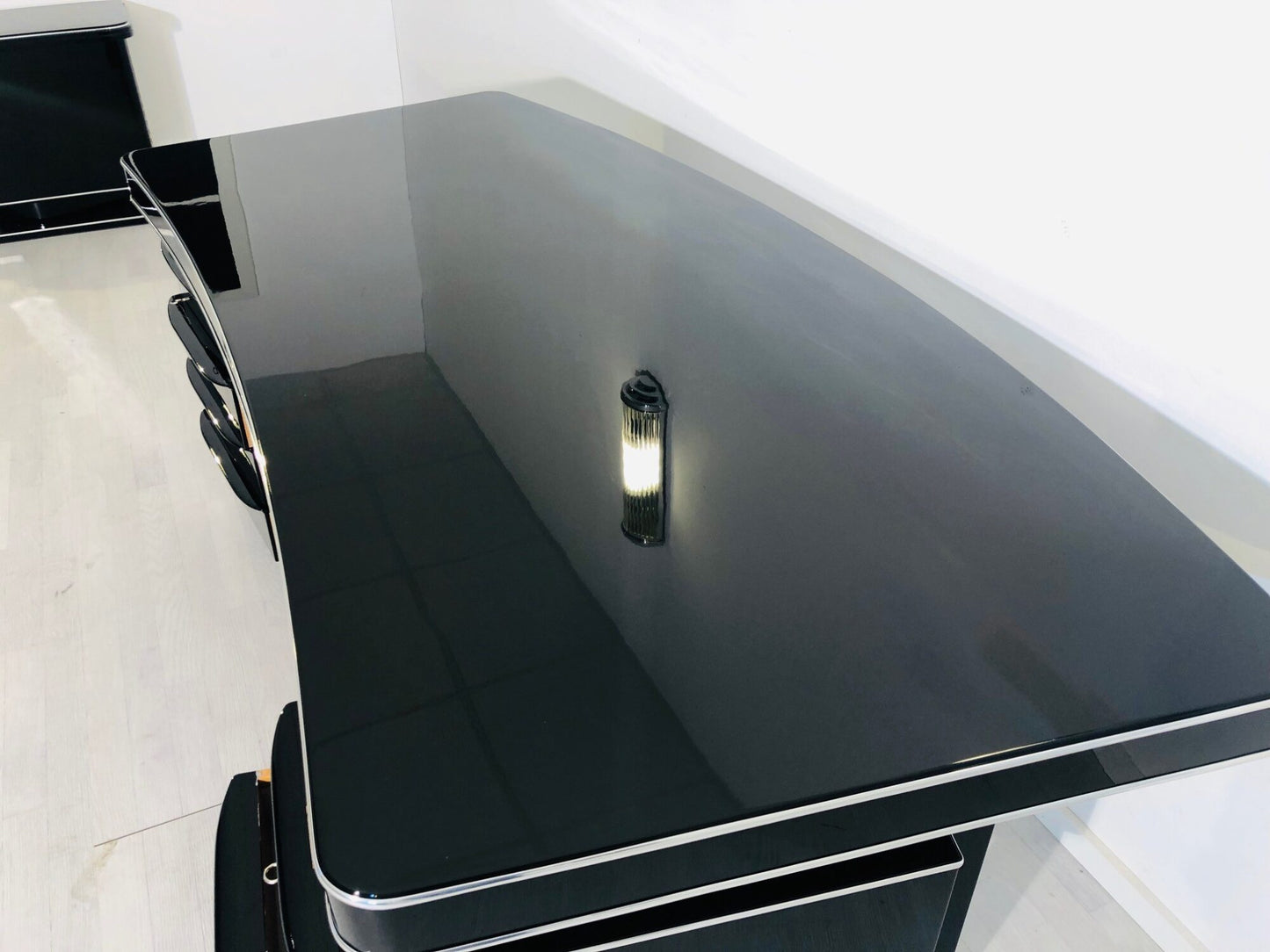 1950er Bauhaus Design Schreibtisch in Hochglanz-Schwarz