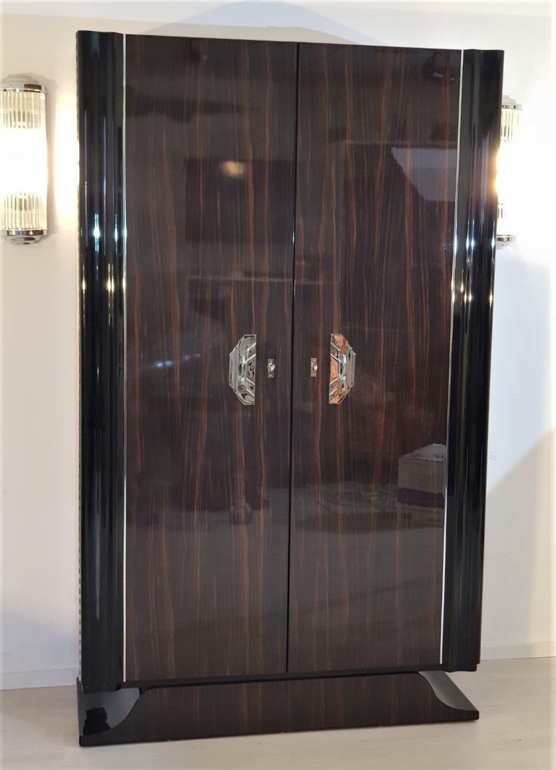Art Deco Stil Makassar Schrank Luxusmöbel