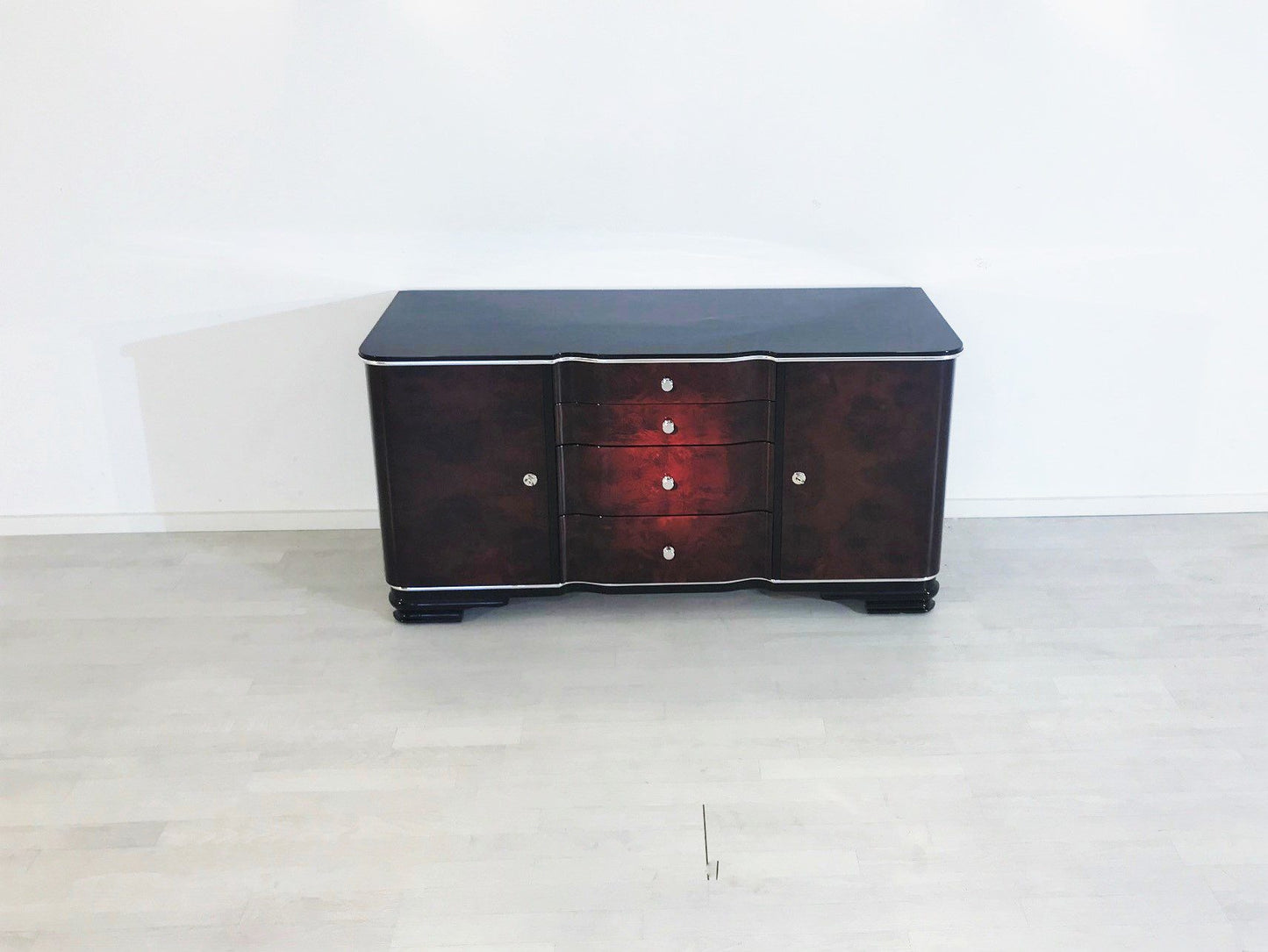 1920er Art Deco Kommode mit wundervoller Maserung