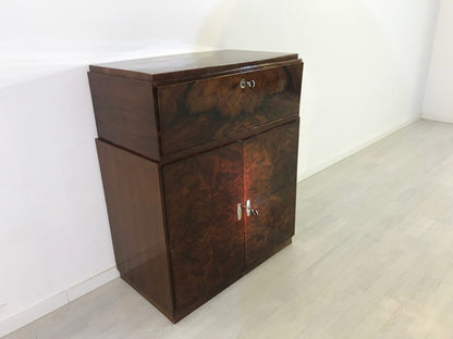 1940er Art Deco Kommode oder kleiner Schrank aus Nussbaumholz