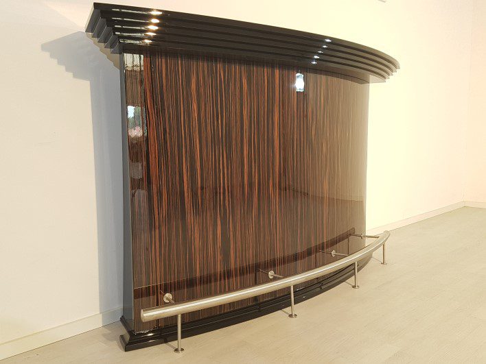 Halbmond Bar im Art Deco Stil