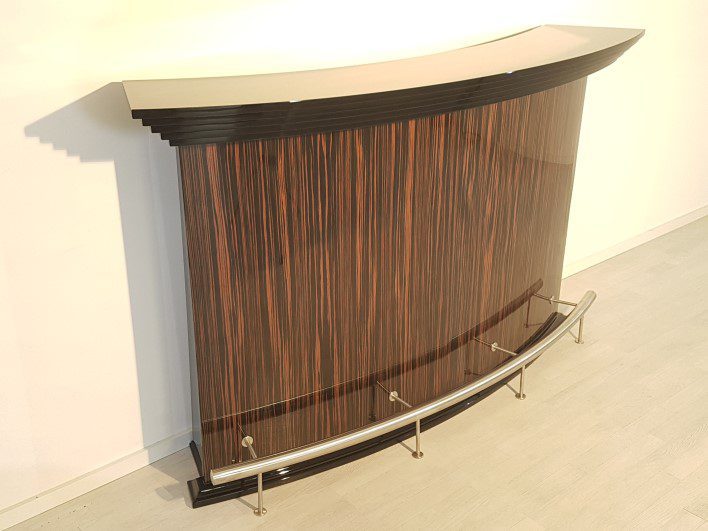 Halbmond Bar im Art Deco Stil