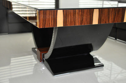 Art Deco Couchtisch mit wundervollem Furnier