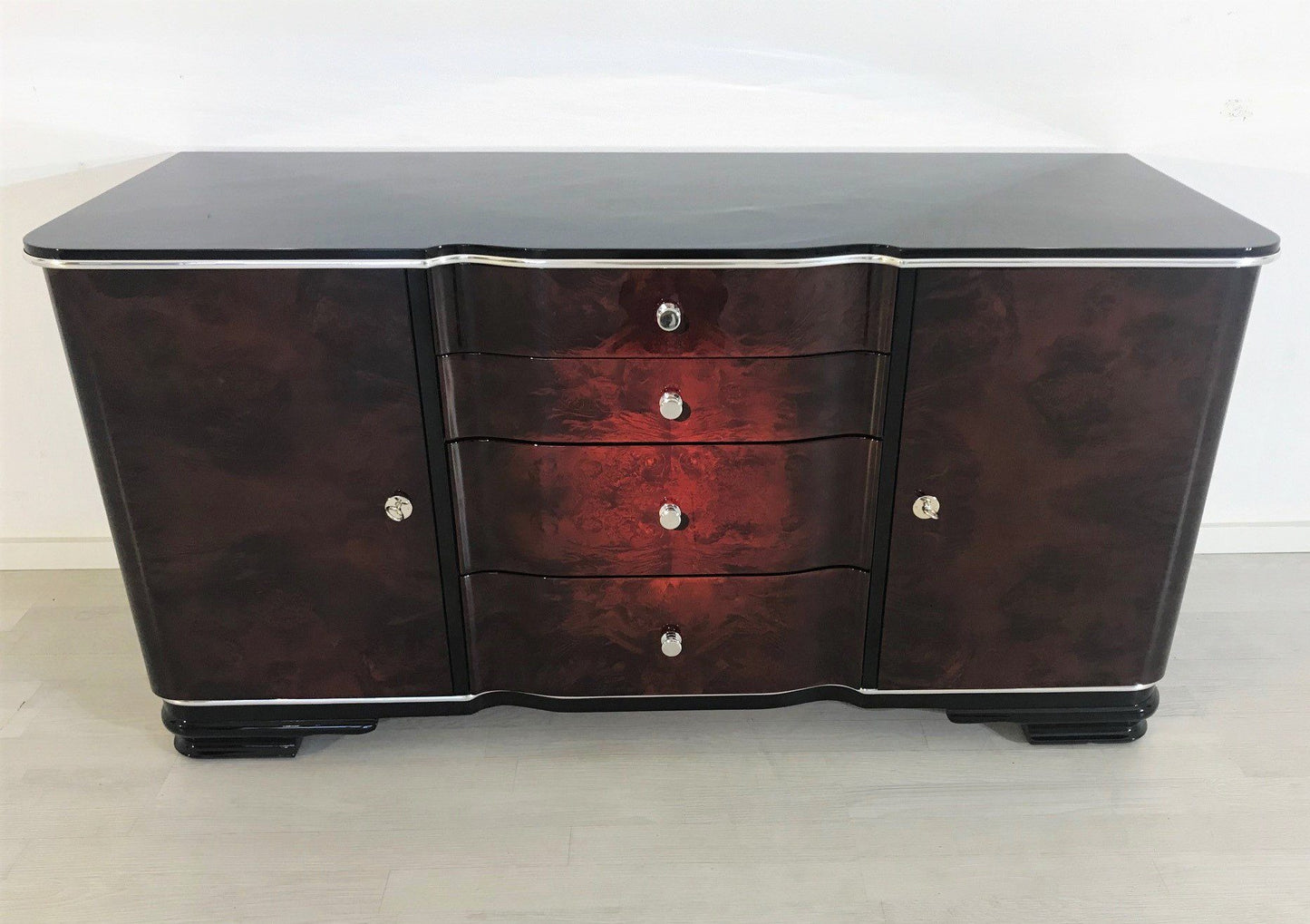 1920er Art Deco Kommode mit wundervoller Maserung
