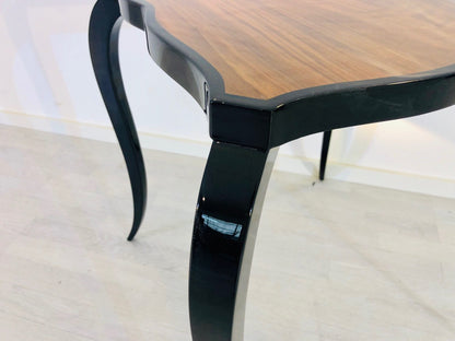 Kleiner Art Deco Beistelltisch mit geschwungenen Beinen