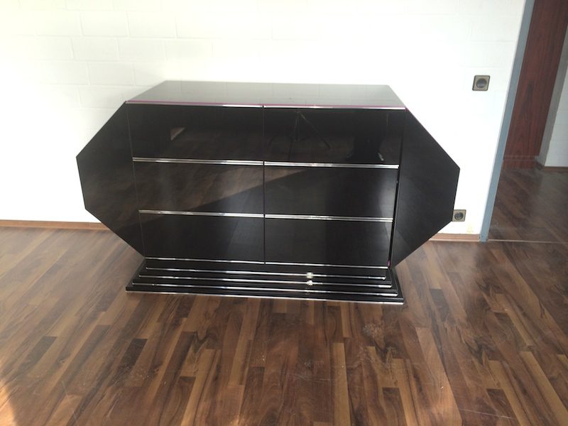 Ungewöhnliches Sideboard im Art-Deco-Stil