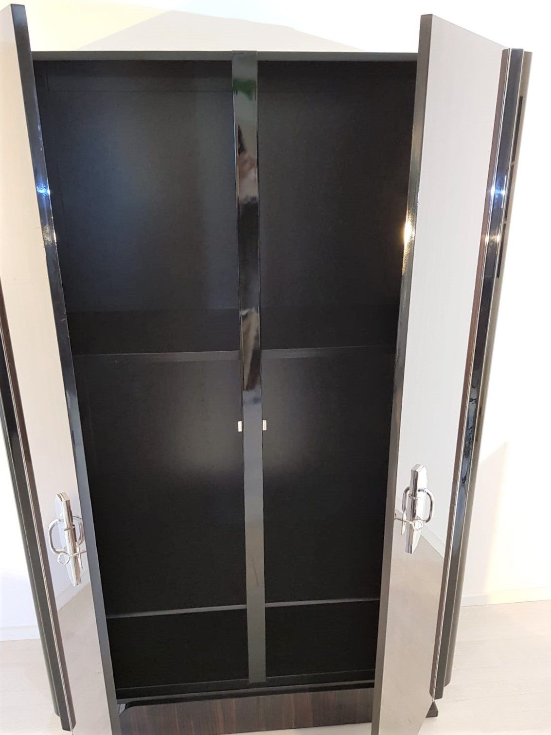 Art Deco Stil Makassar Schrank Luxusmöbel