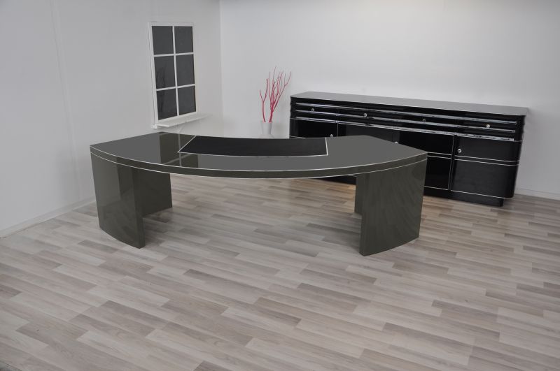 USA Bauhaus Chef-Schreibtisch XXL mit halbrunder Form in Hochglanzsilber