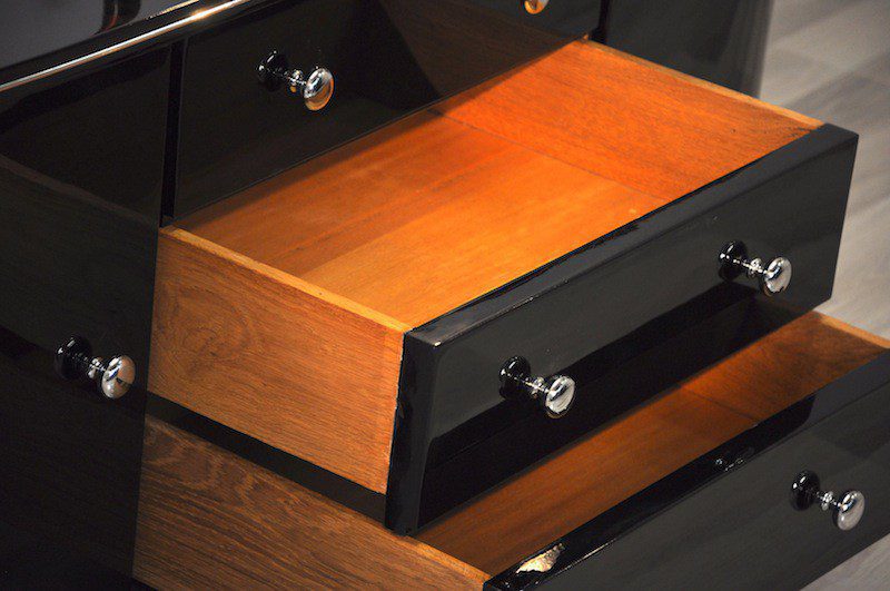 Rundes Art Deco Lowboard