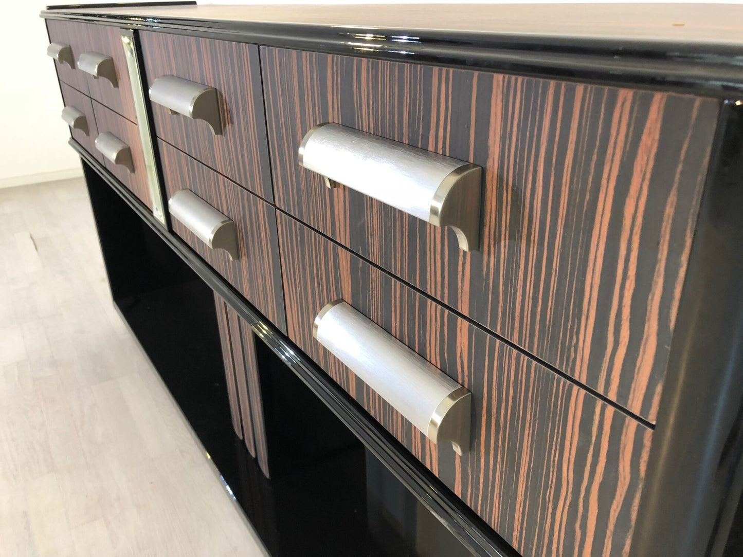 Art Deco Konsolentisch aus Makassarholz