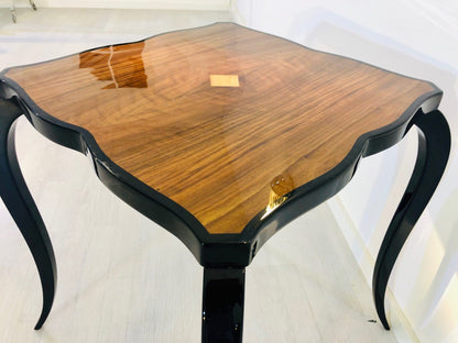 Kleiner Art Deco Beistelltisch mit geschwungenen Beinen