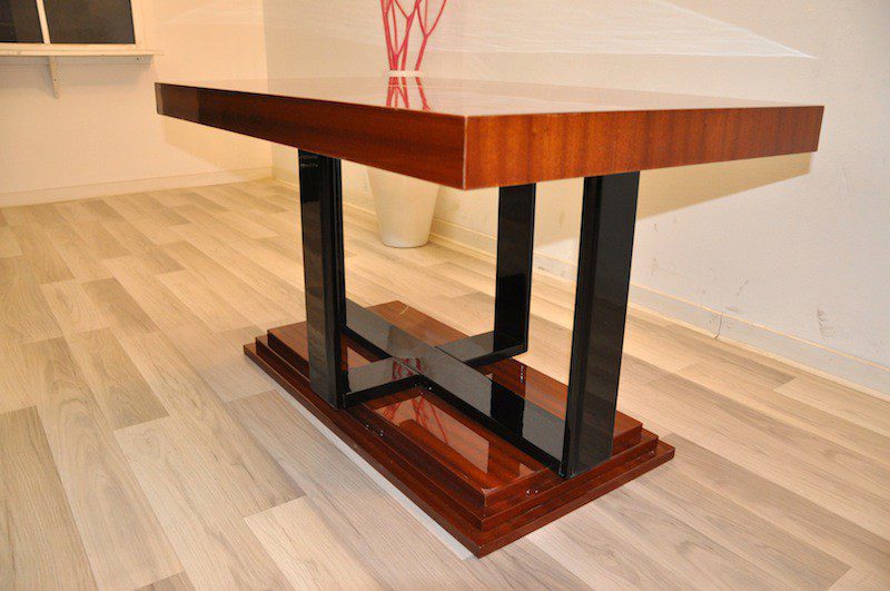 Art Deco Beistelltisch mit Mahagoni Furnier