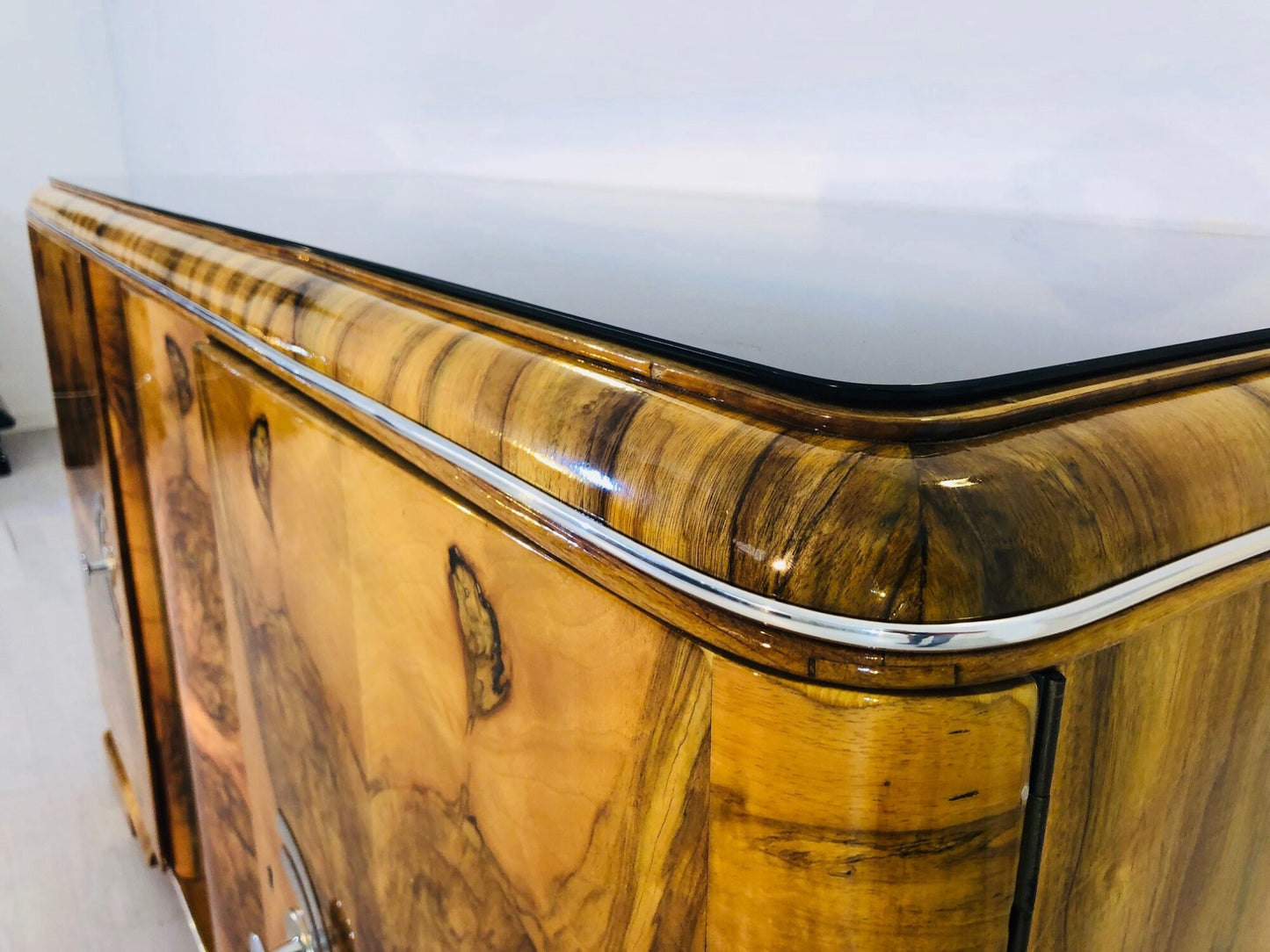 Wurzelholz Art Deco Sideboard aus Frankreich
