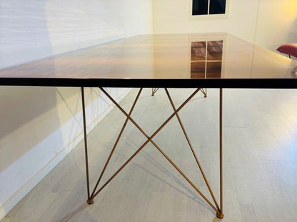 Bauhaus Design Esstisch/ Schreibtisch mit Nussbaumplatte