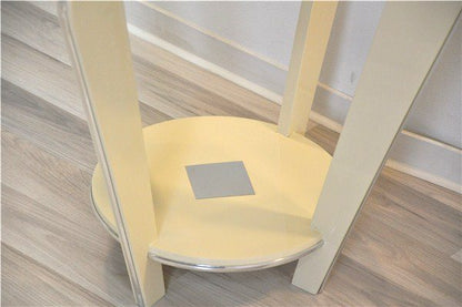 Art-Deco-Beistelltisch mit Chromapplikationen