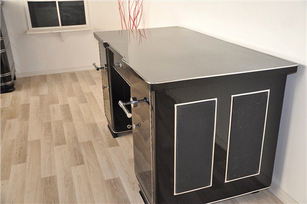 Art Deco Schreibtisch mit Lederapplikationen