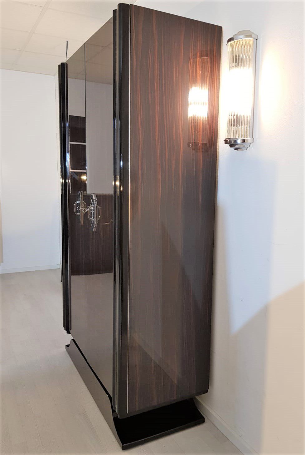 Art Deco Stil Makassar Schrank Luxusmöbel