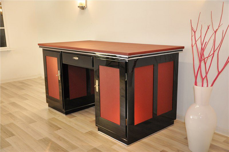 Schöner Art Deco Schreibtisch aus Villa in Lyon