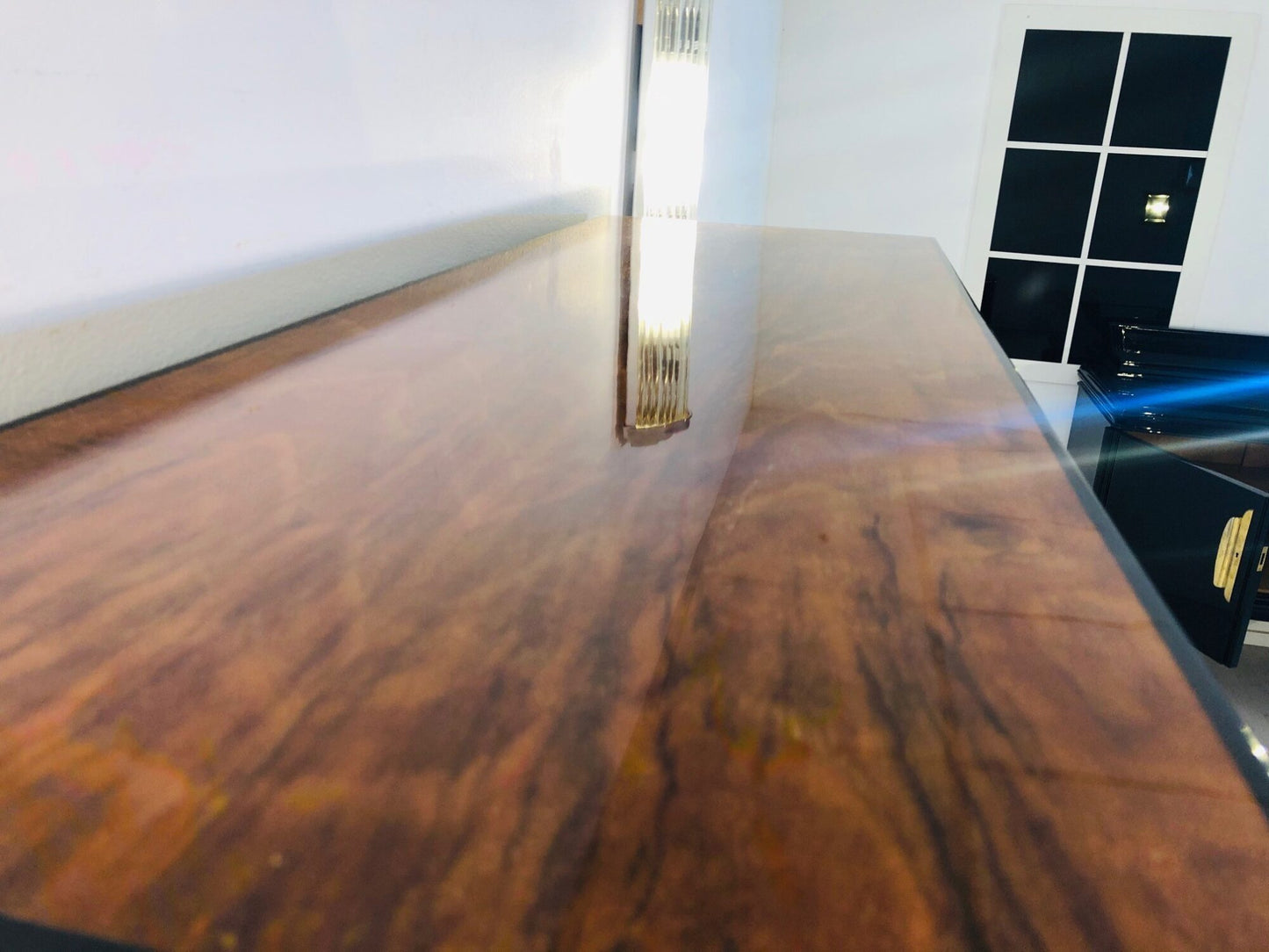 1930er Art Deco Vitrinen Schrank aus Nussbaumholz