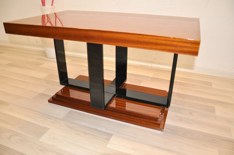 Art Deco Beistelltisch mit Mahagoni Furnier