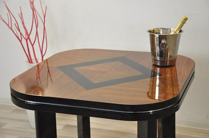 Art Deco Tisch mit einer lackierten Raute