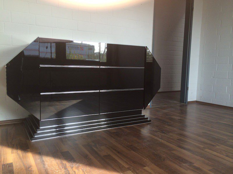Ausgefallenes Sideboard im Art Deco Stil