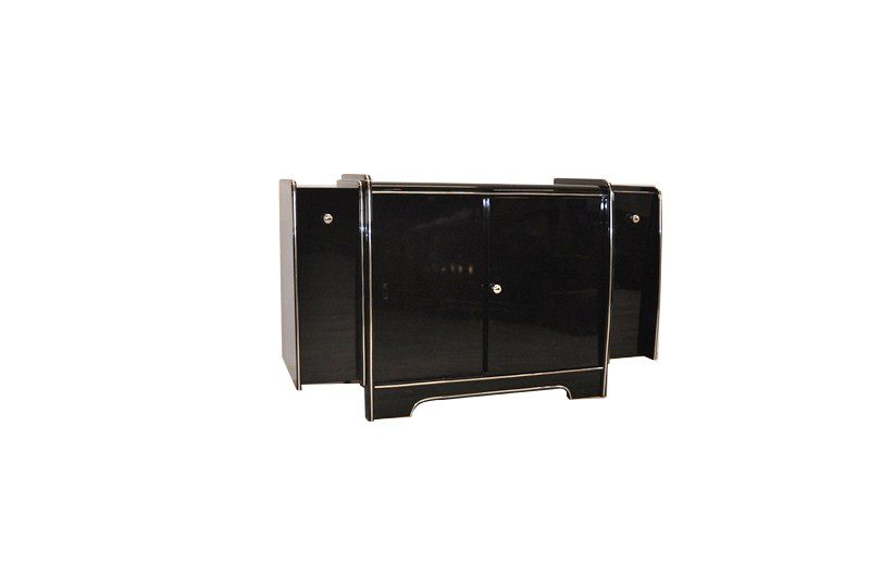 Außergewöhnliches Sideboard mit Barauszügen