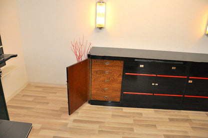 Englisches Art Deco Sideboard aus einem Londoner Hotel