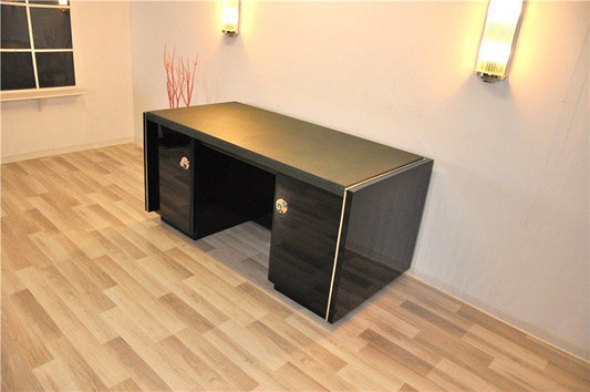 Massiver Art Deco Schreibtisch mit Lederplatte