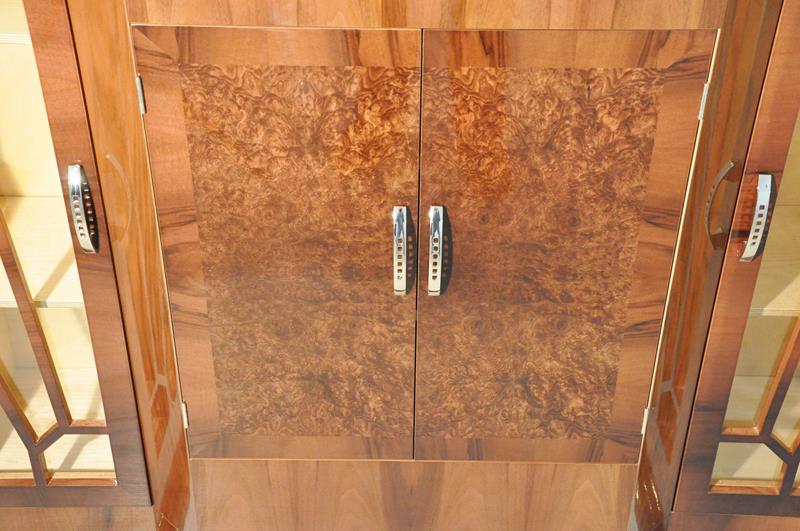 Art-Deco-Bar aus Walnussholz