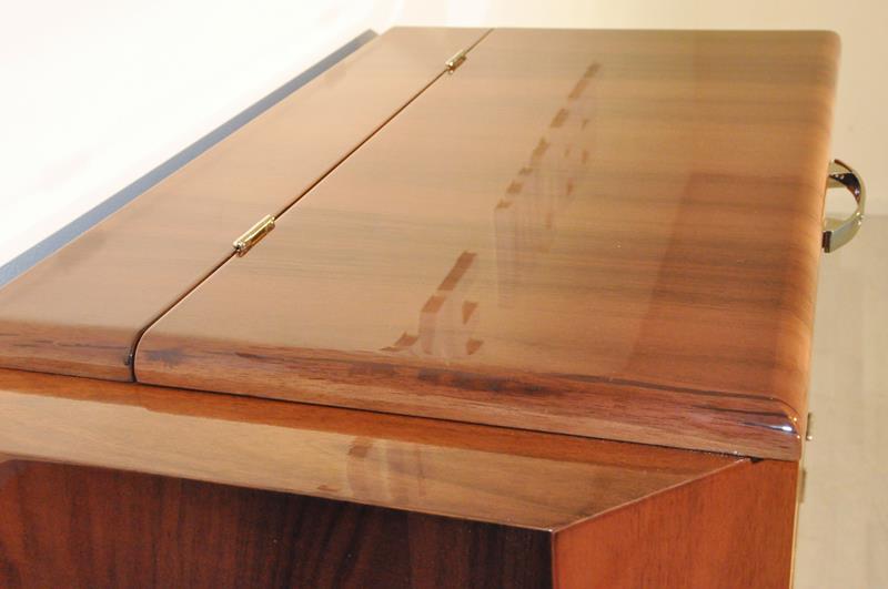 Art Deco Barschrank aus Walnussholz
