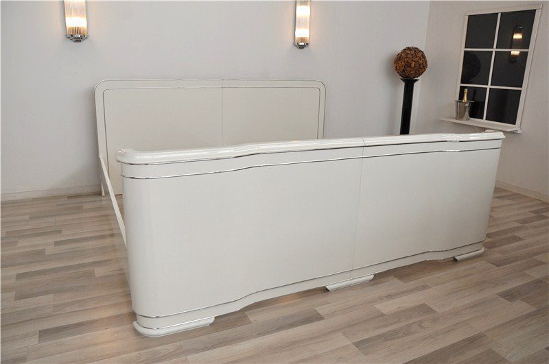 Prachtvolles Art Deco Bett