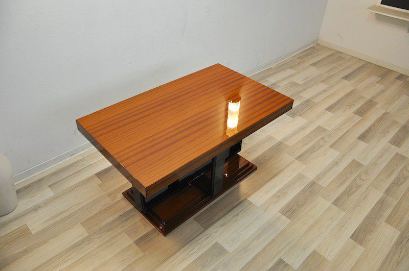 Art Deco Beistelltisch mit Mahagoni Furnier