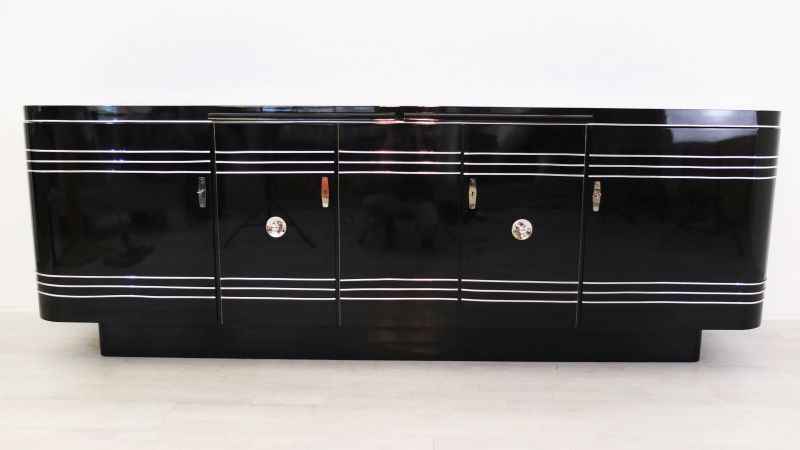 XXL Art Deco Chromliner mit rotem Innenleben